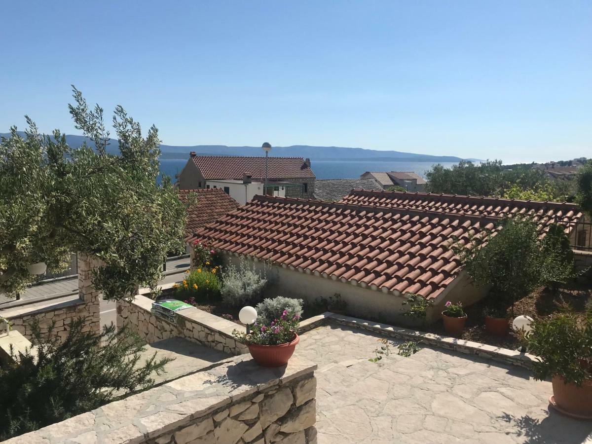Apartments Pina Бол Екстериор снимка